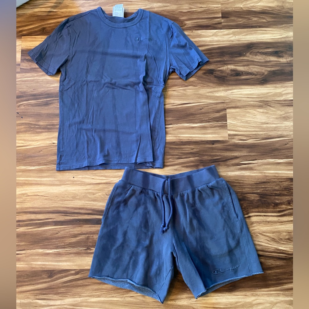 UNISEX CHAMPION SET- Mens small worn once